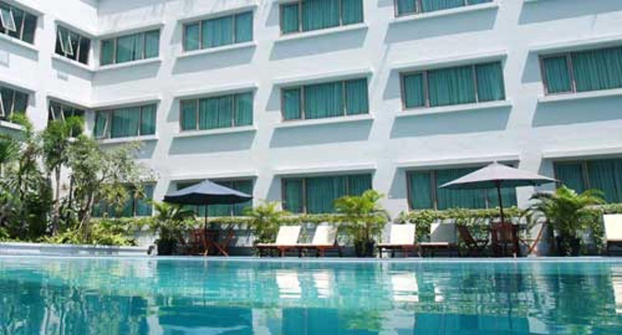 Favehotel Premier Cihampelas Бандунг Екстер'єр фото